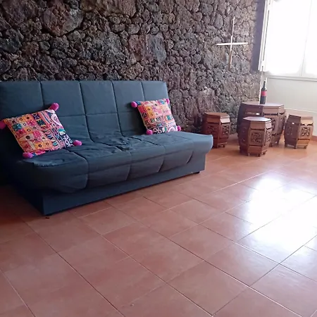 Home2book Quiet Rural House & Bbq, El Pinar Semesterbostad